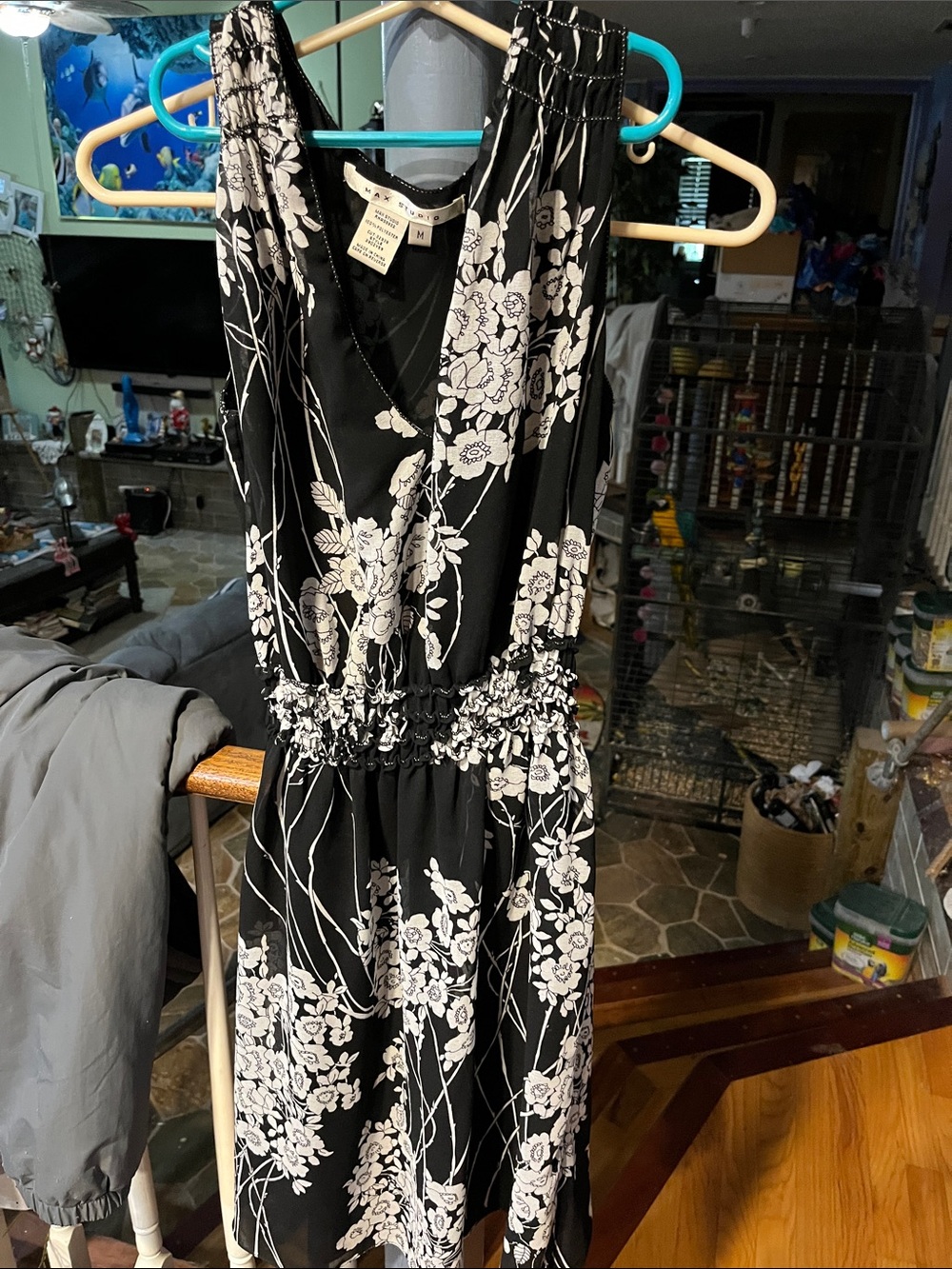 Max Studio Black & White Floral V-Neck Dress
